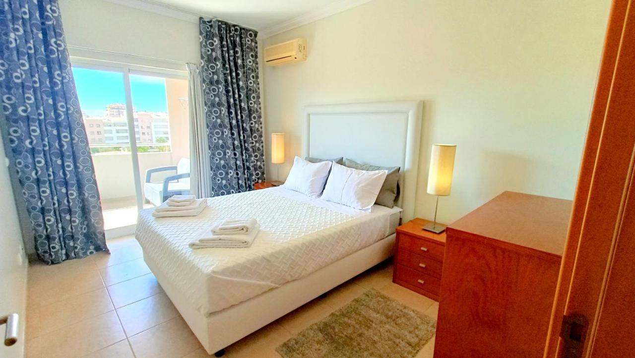 Apartamento Flamingo View - Pool + Wifi + Ac Portimão Exterior foto